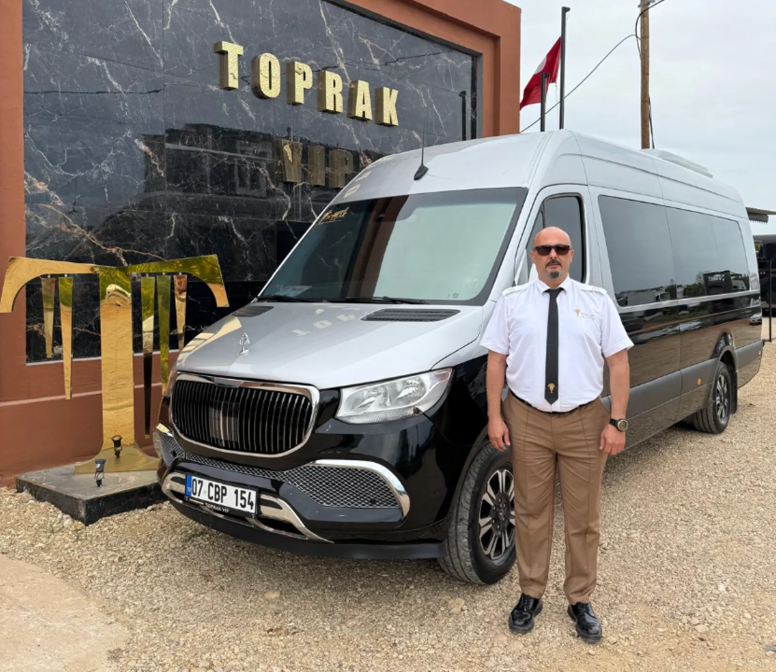 Nora VIP Transfer Mercedes Sprinter ve profesyonel şoför